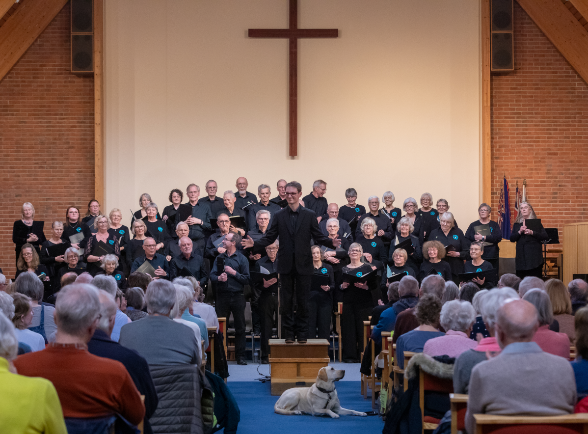 Southampton Choral Society take a bow at the end of the Gloria! concert